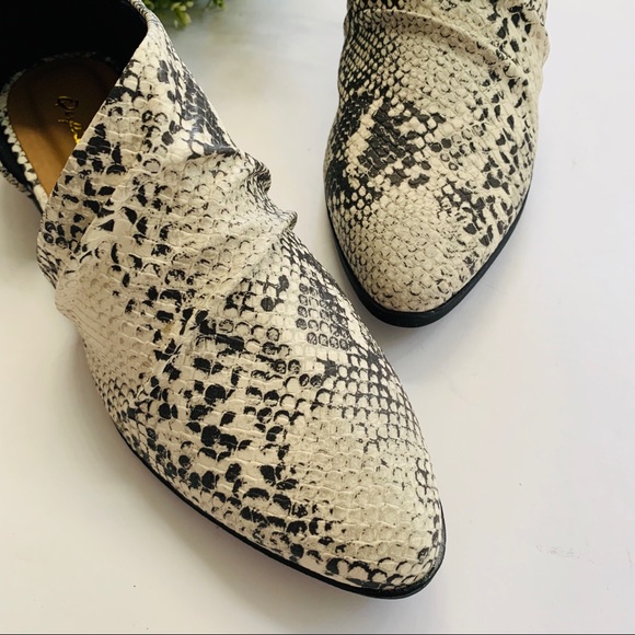 Qupid Shoes - Open shank tuxedo stone snake print ballerina